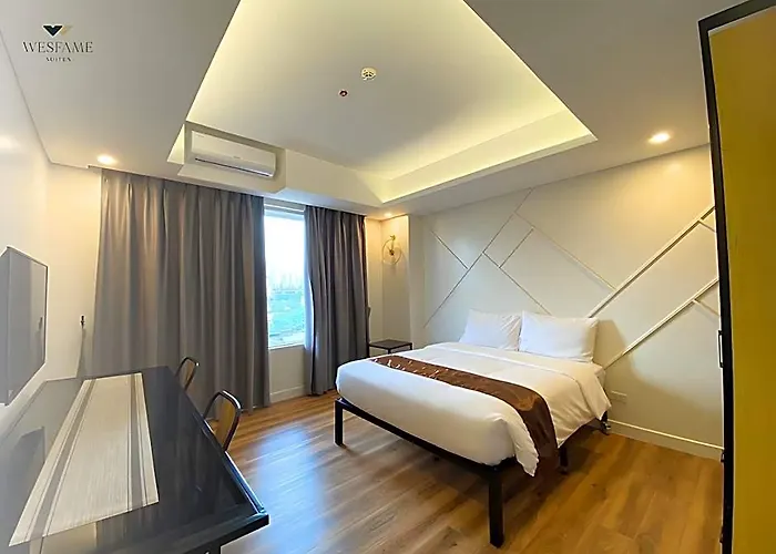 Hotel The Wesfame Manila